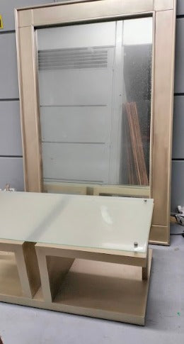 Juego de mesa con espejo