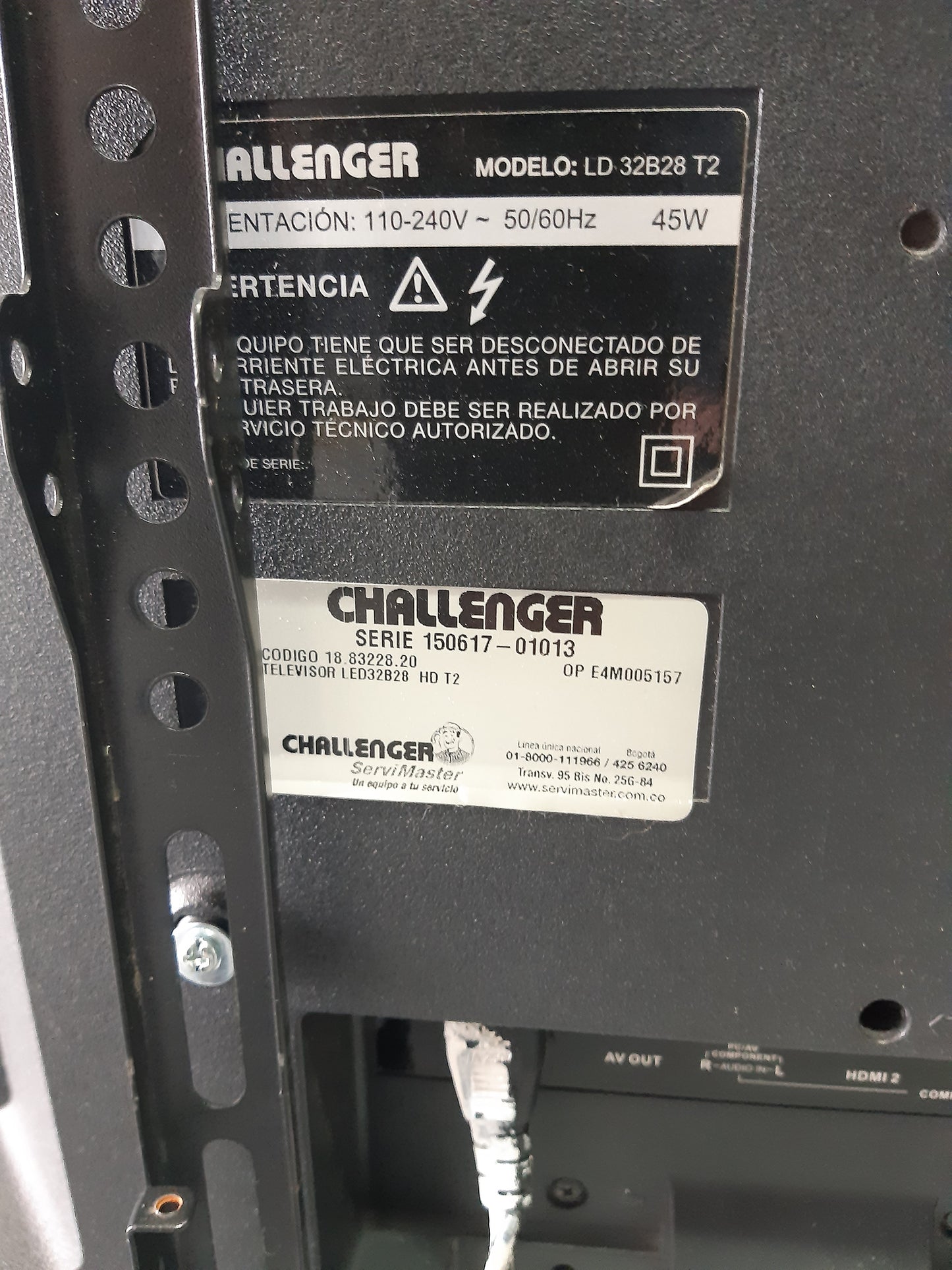 Televisor LED Challenger de 32 pulgadas No Smart TV