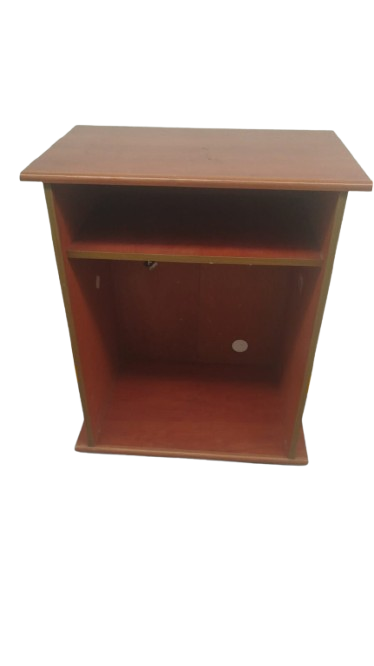 Mesa Auxiliar Multifuncional – Diseño Compacto y Funcional