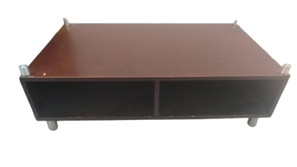 Mesa de Centro Moderna – Diseño Funcional y Contemporáneo