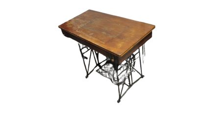 Mesa para Máquina de Coser Antigua