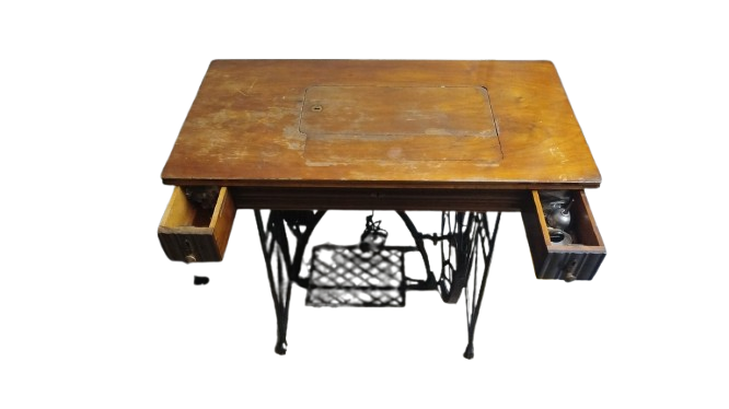 Mesa para Máquina de Coser Antigua