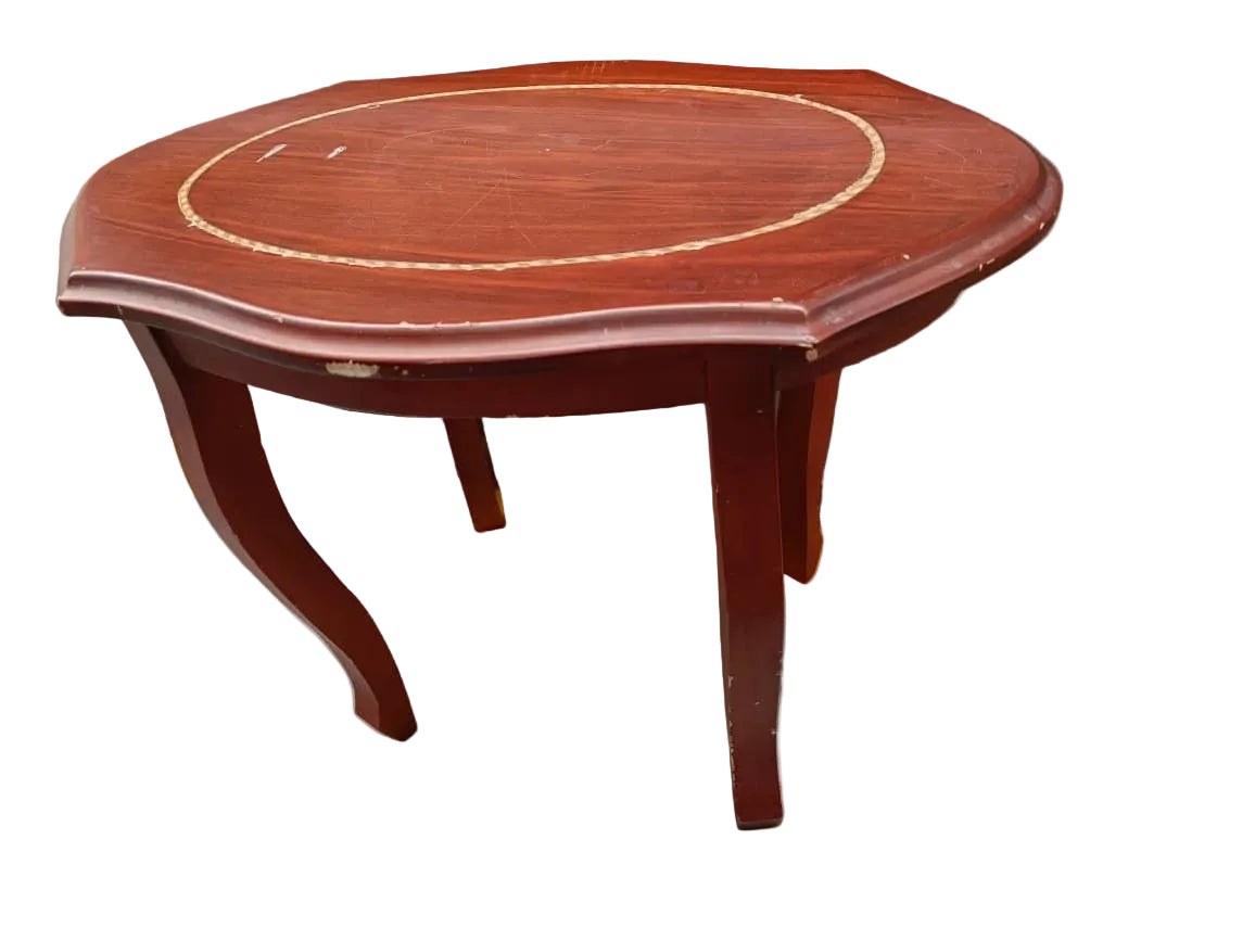 Mesa Auxiliar Clásica – Estilo Decorativo Tradicional
